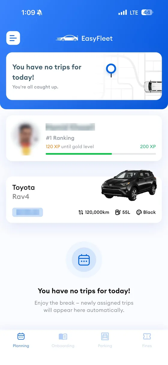 Driver app: home screen with the driver's ranking and assigned vehicle